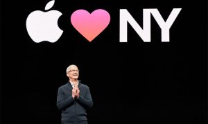 Apple’s CEO Succession Plan and Leadership Transition Challenges